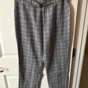 Black/White Plaid Cropped Pant